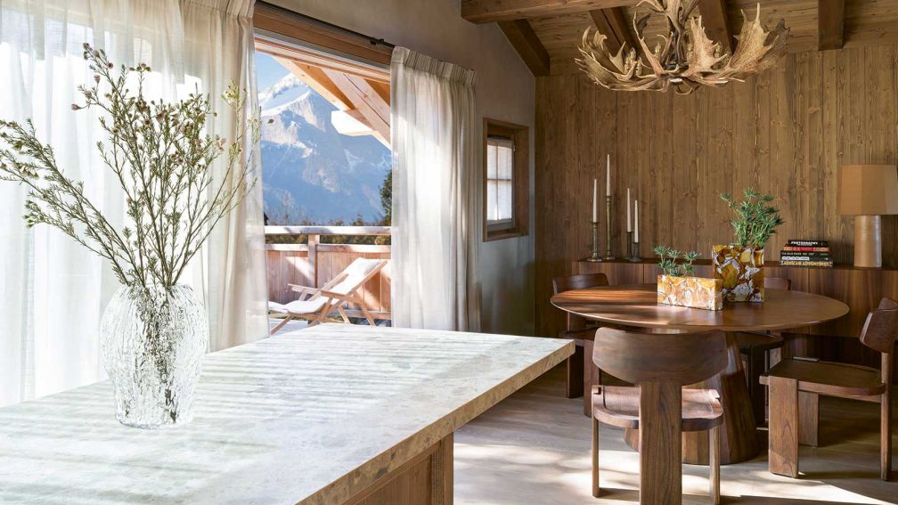 Zwischen Licht und Lärche