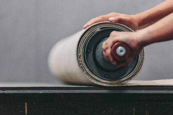 Faszinierend: Während der Bearbeitungsphase ist das Material weich und formbar, in getrocknetem Zustand hart und stabil.