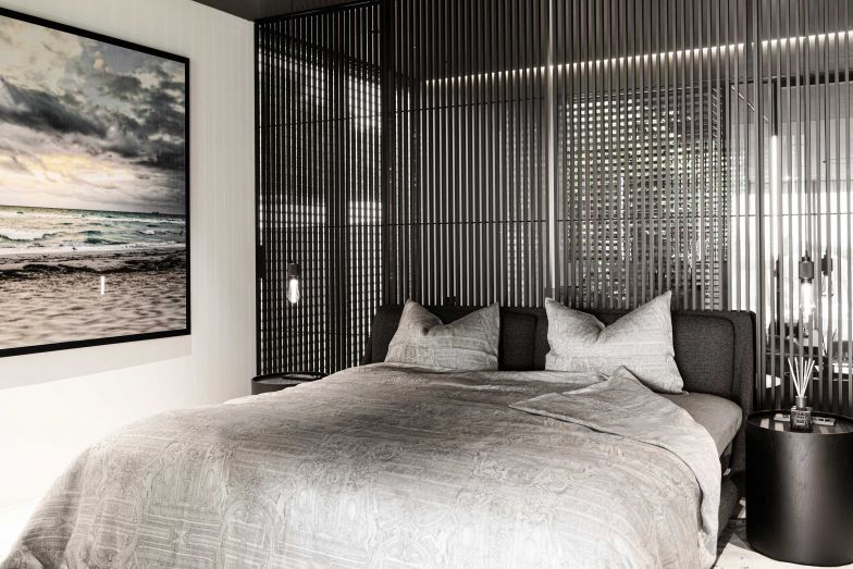 Das Interiors ist zeitlos mit markanten, klaren Linien und raffinierten Details.