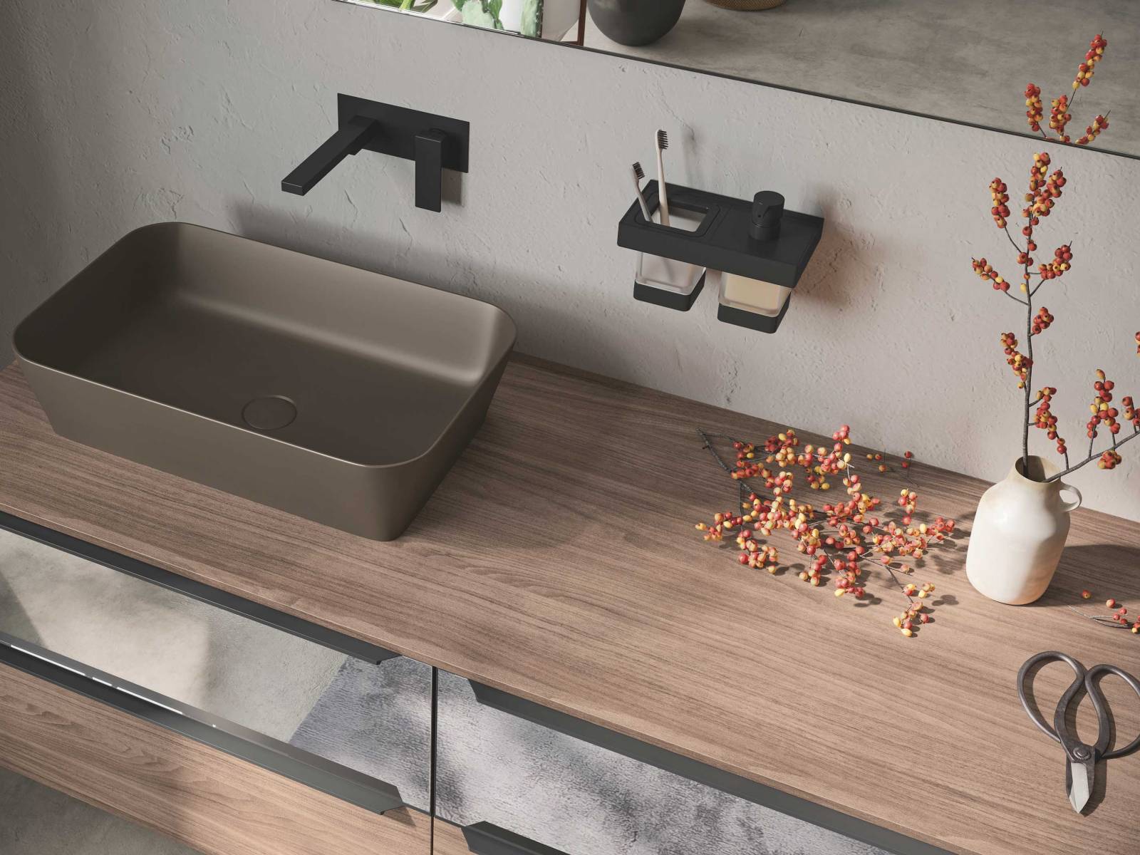 «Coretto» macht fast alles möglich. Das Badmöbelsystem bietet unterschied­liche Grössen, Oberflächen und Materialien für die Fronten. Dank der neuen Rahmentüren können letztere sogar mit Porzellanstein oder satiniertem Glas belegt werden. Inda.