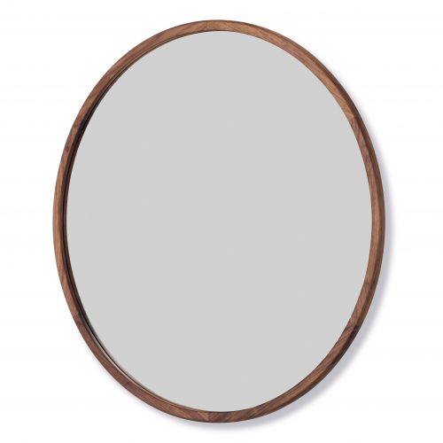 Verschiedene Materialien kombinierten auch Anne-Marie Buemann and Thomas Lykke von OEO Studio aus Kopenhagen: Ihren Spiegel «Silhouette» rahmen die Designer in fein gemasertes Wallnussholz. Das edle Stück aus der Complements-Kollektion ist in vier Formen von rund über oval bis eckig erhältlich. Fredericia.