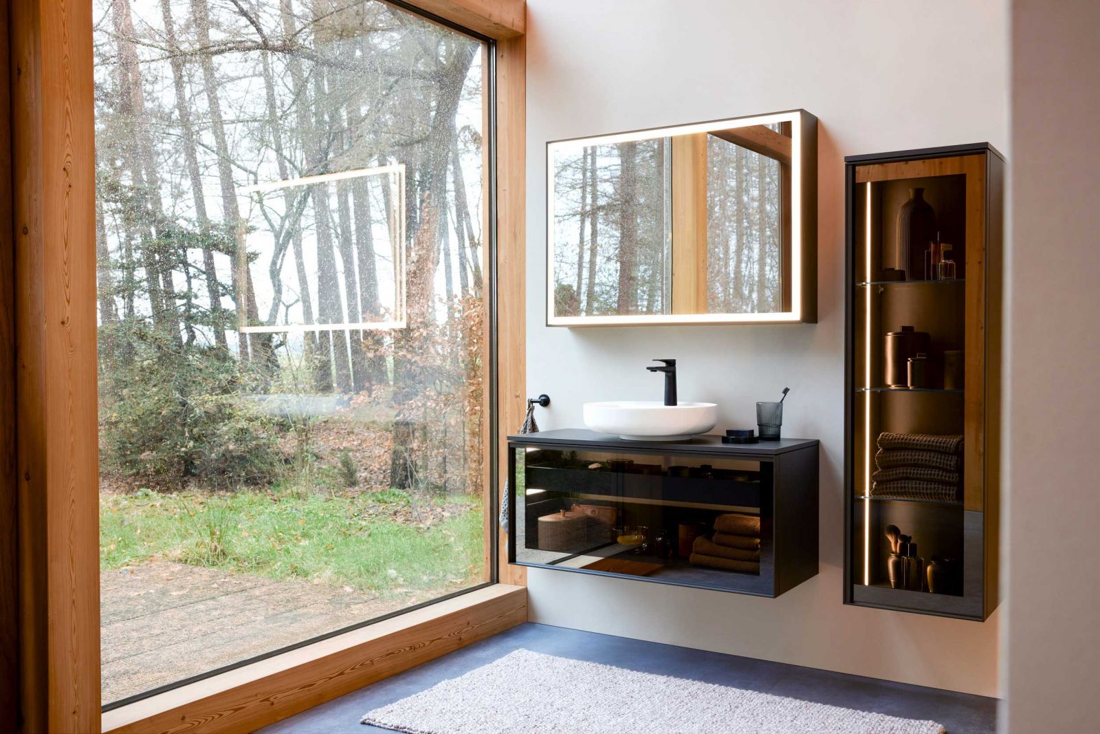 Das Bad als Wohlfühlort: Die zeitlose Badserie «Vitrium» bietet Geborgenheit auf kleinstem Raum. Die Kollektion kreierte Designer Christian Werner für Duravit.