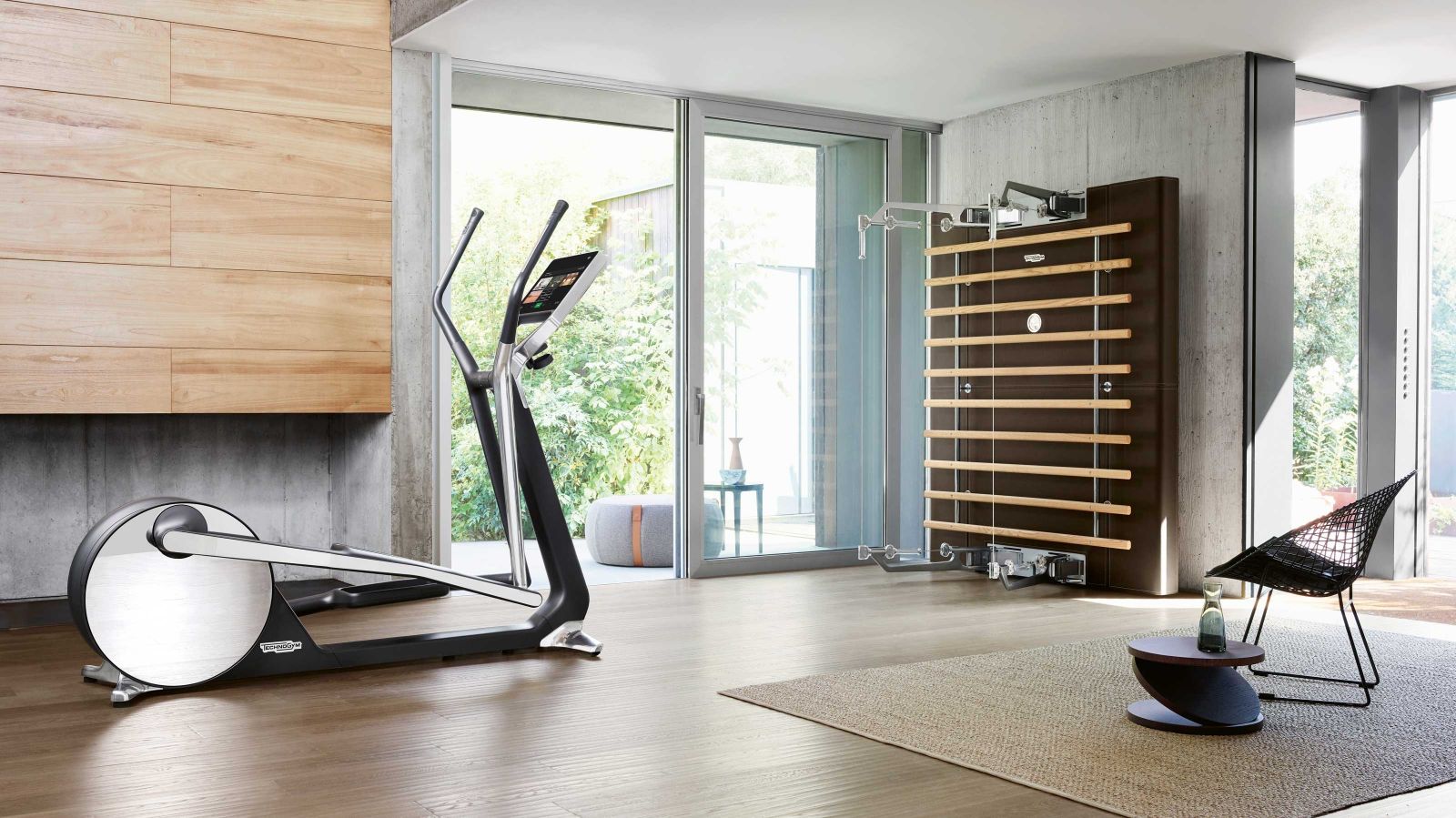 Die Fitnessgeräte der «Personal Line» wirken im Vergleich zu den schlichten und kompakten Geräten anderer Serien fast schon wie Designobjekte. Entworfen wurden sie von Antonio Citterio.