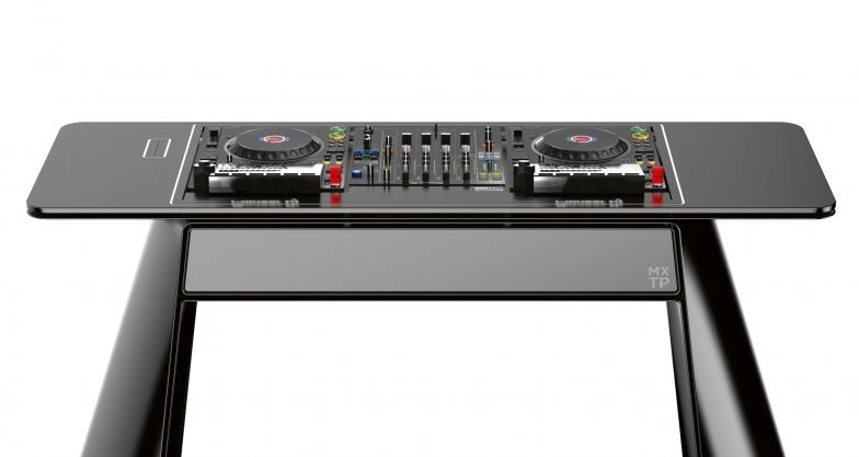 DJ-Pult »MXTP» aus Aluminium.