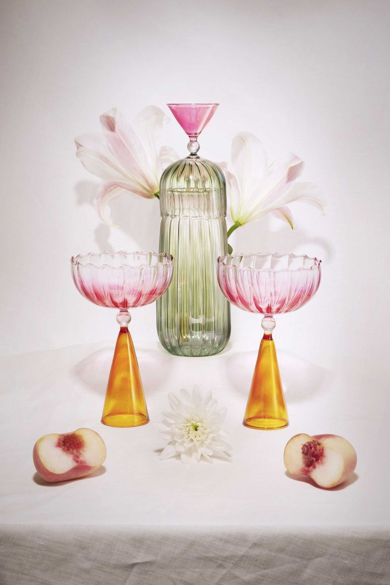 Die Serie «Calypso» entstand während der ersten Corona-Welle; die Designerin wollte damit ein bisschen mehr Lebensfreude in die Wohnungen und Häuser tragen – in einer Zeit, in der Ausgehen und Feiern nicht mehr denkbar war. Foto: Andrea Agrati.