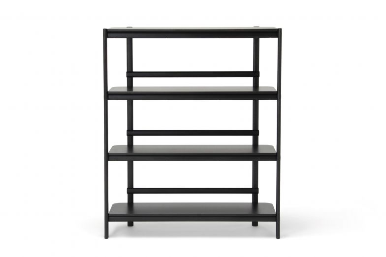 Zu den neusten Produkten zählen unter anderem der «Panorama Chair» von Geckeler Michels, das Regal «Archive» sowie das Sofa «Elephant» von Christian Haas.