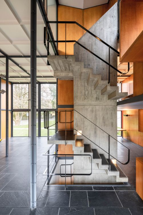 Die Treppe durfte bleiben wie sie ist, auch wenn sie den heutigen Sicherheitsvorschriften nicht ganz entspricht.