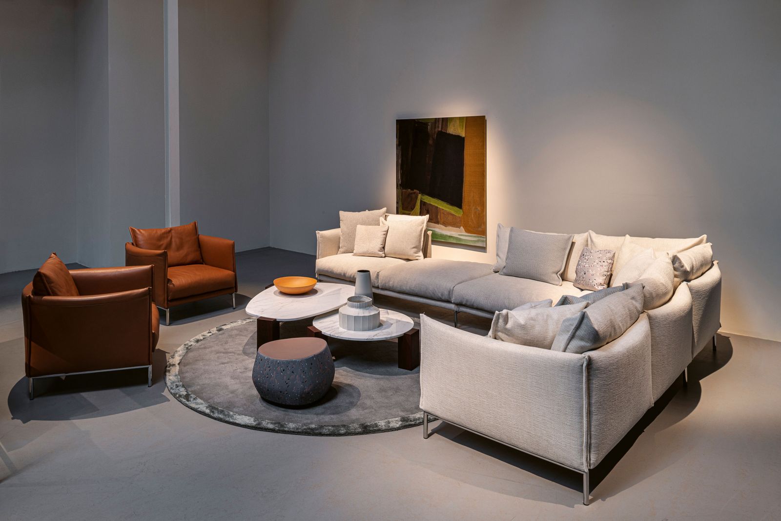 Patrizia legt grossen Wert darauf, die Handschrift der jeweiligen DesignerInnen hervorzuheben, was zu einer unglaublichen Vielfalt an Formen, Farben und Stilen im Moroso-Sortiment führt. Foto: Leonardo Duggento.