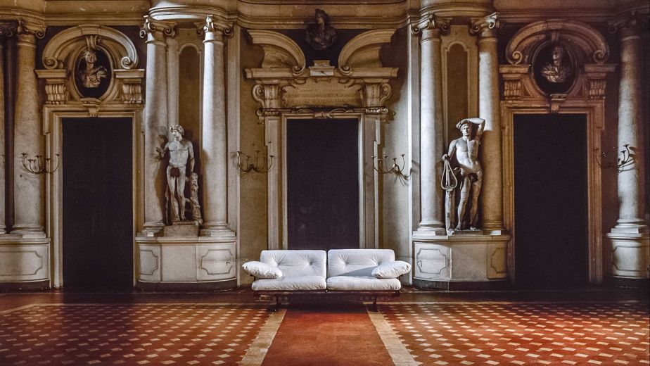 «Ouverture» im Wohnzimmer