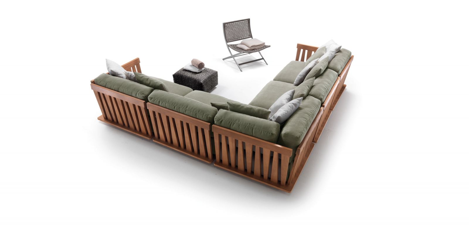 Auch das flexible Sitzsystem «Zante Outdoor» wurde speziell für draussen konzipiert. Bei Bedarf kann es einfach auseinander gebaut und in Einzelteilen verstaut werden.