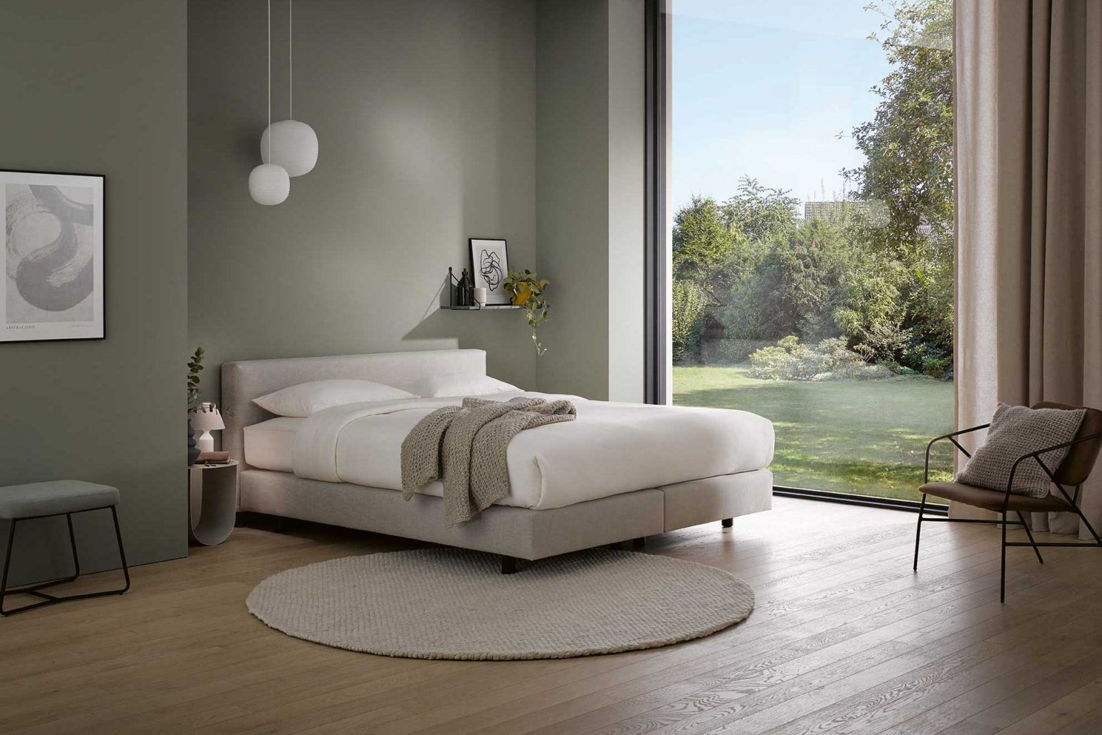 Zum Jubiläum gibt es in diesem Jahr eine einzigartige Edition: «Limited Cube 1923» ist eine Hommage an die eigene Geschichte. Das Bett mit dem bekannten Zwei-Matratzen-System gibt es in zwei Formaten und Stoffausführungen. Bei der Obermatratze ist der Härtegrad personalisiert wählbar. 