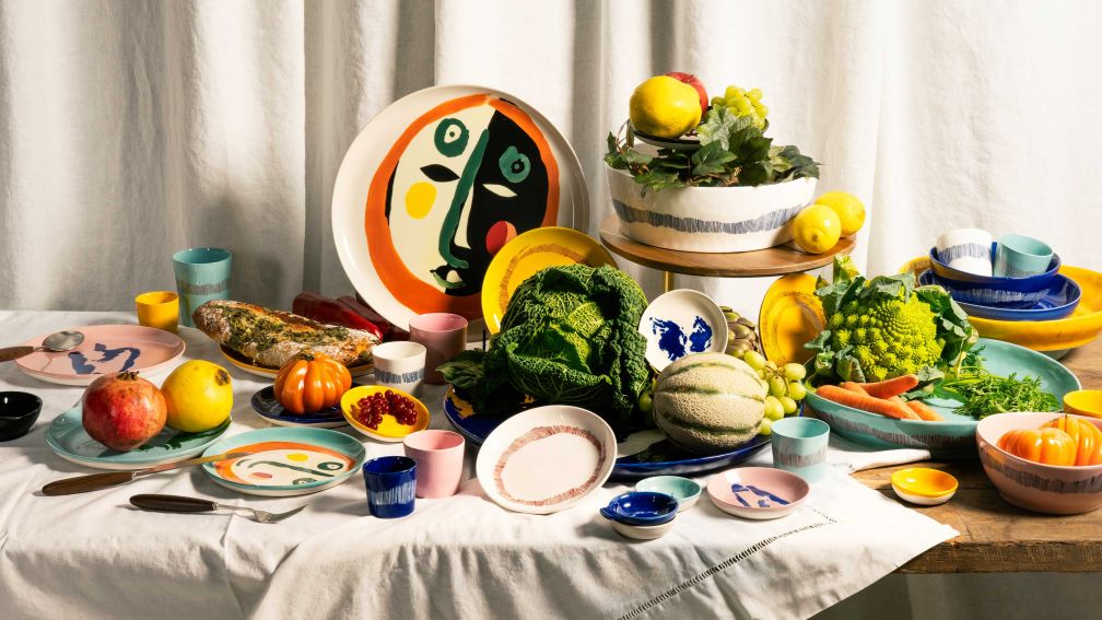 Geschirr und Rezepte für&#039;s Festessen