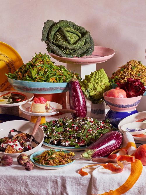 Prinzessbohnen und Zuckerschoten mit Haelnüssen und Orangenzesten