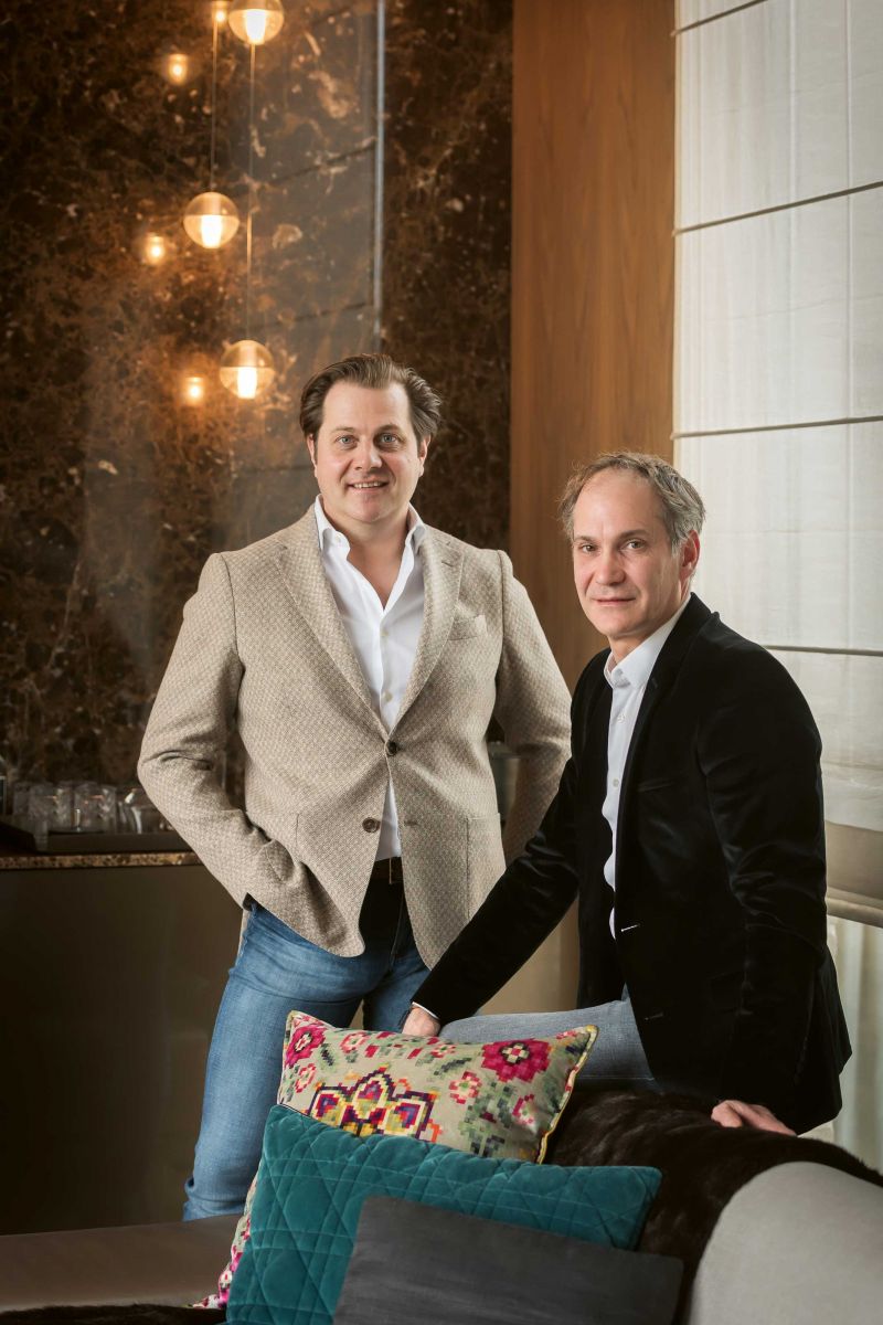 Philippe (li.) und Steven Desart haben das Unternehmen Arte International von ihrem Vater Jean Pierre übernommen. Die dritte Generation steht bereits in den Startlöchern, denn die Töchter von Steven und Philippe wollen in das Familienunternehmen einsteigen, um das Erbe weiterzuführen.