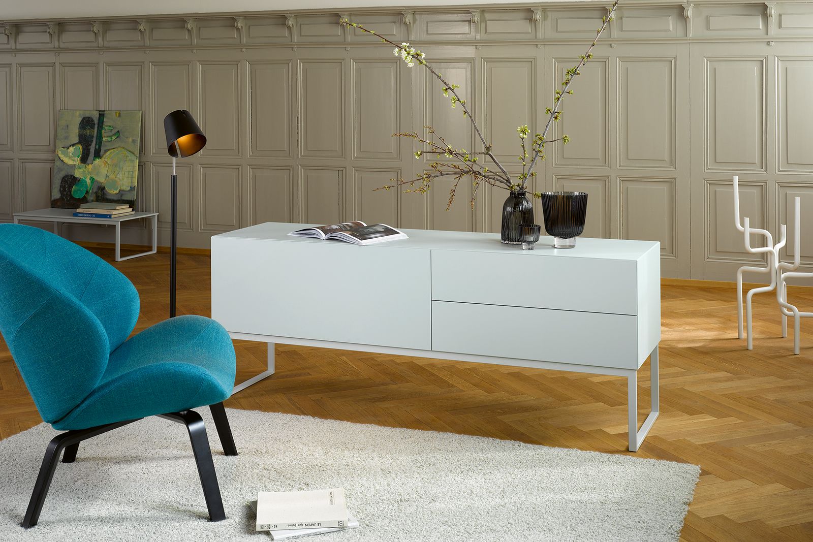 Reduktion auf das Wesentliche: «Vifian’pure» ist eine exklusive Möbellinie aus dem Sortimentsbereich Wohnwelten, aus dem Sideboards, Lowboards, Kommoden und Wallboards hervorgehen. Bei der individuellen Gestaltung der kubischen Möbel bleiben keine Wünsche offen. Design: Kurt Müller.