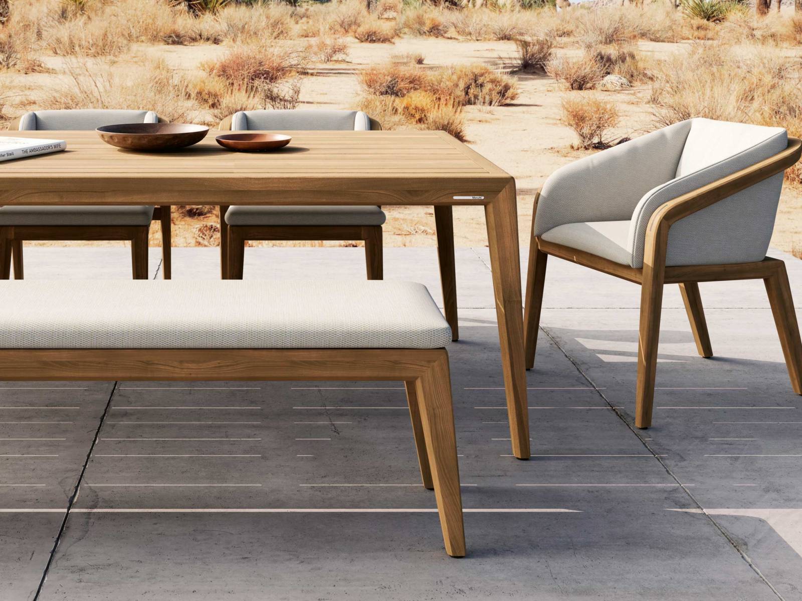 Fliessende Linien sowie weiche Rundungen zeichnen die neue Kollektion «Sunrise» des Designers Matthew Townsend aus. Sie ist aus Teakholz gefertigt und in verschiedenen Polsterfarben erhältlich. Die Serie umfasst neben drei Basis-Sitzmöbel auch Dining-Chairs, Sonnenliegen sowie Ess- und Beistelltische. MANUTTI.