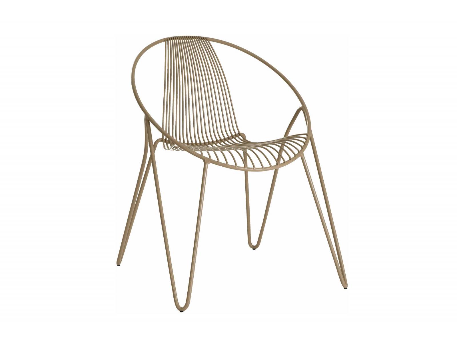 «Madame O» feiert ihren zehnten Geburtstag! Das Modell von Marcello Ziliani gibt es als Loungesessel und Stuhl und ist in zahlreichen Farben erhältlich.ROCHE-BOBOIS.