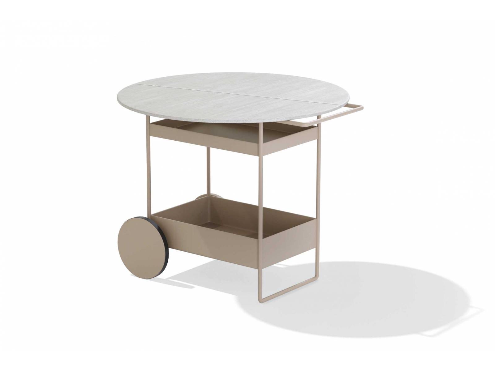 Alberto Lievore hat die Kollektion «Ninfea» um einen funktionalen Servierwagen aus Aluminium erweitert, bei dem die Ablageplatte aus Holz in der Mitte zusammen- und seitlich abgeklappt werden kann. FAST.