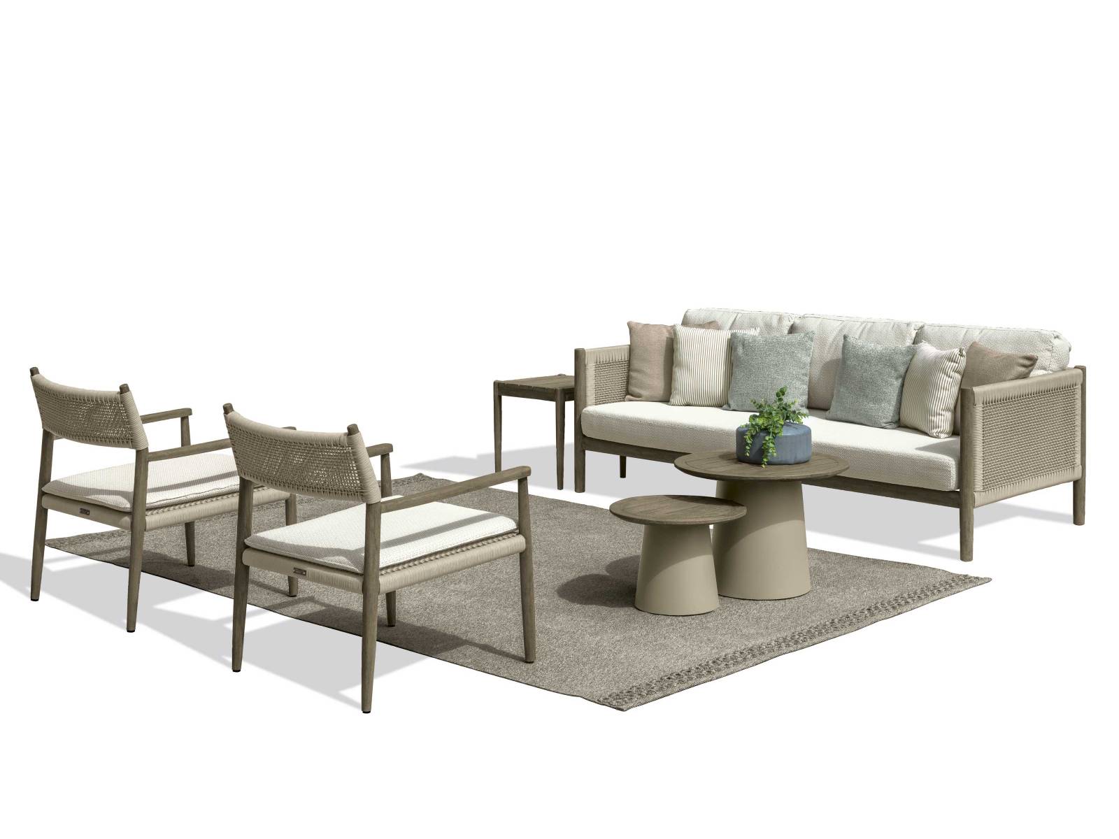 Eine geradlinige und leicht wirkende Garten­möbel­kollektion ist «Dolcevita», die neben Stühlen, Sofas und Lounge Chairs auch verschiedene Tischmodelle umfasst, bei denen das Holz mit Steingut kombiniert wird – als Sockel oder Platte. TALENTI.