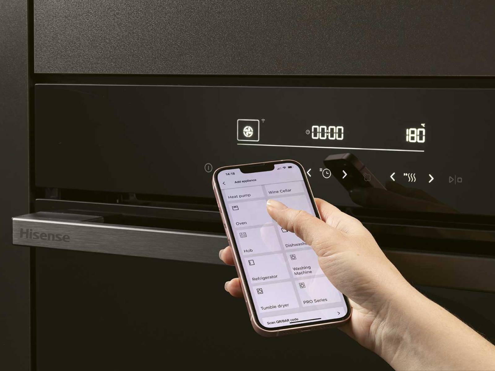 «Connect Life» macht das Zuhause spürbar smarter. Die Smart Home-App von Hisense vernetzt Kühlschrank, Waschmaschine und Trockner zu einem intelligenten ­Zusammenspiel und schafft mehr Übersicht im Alltag. Geräte lassen sich zentral per Smartphone steuern, ­Abläufe werden optimal abgestimmt und der Energie­verbrauch bleibt im Blick. FORS.