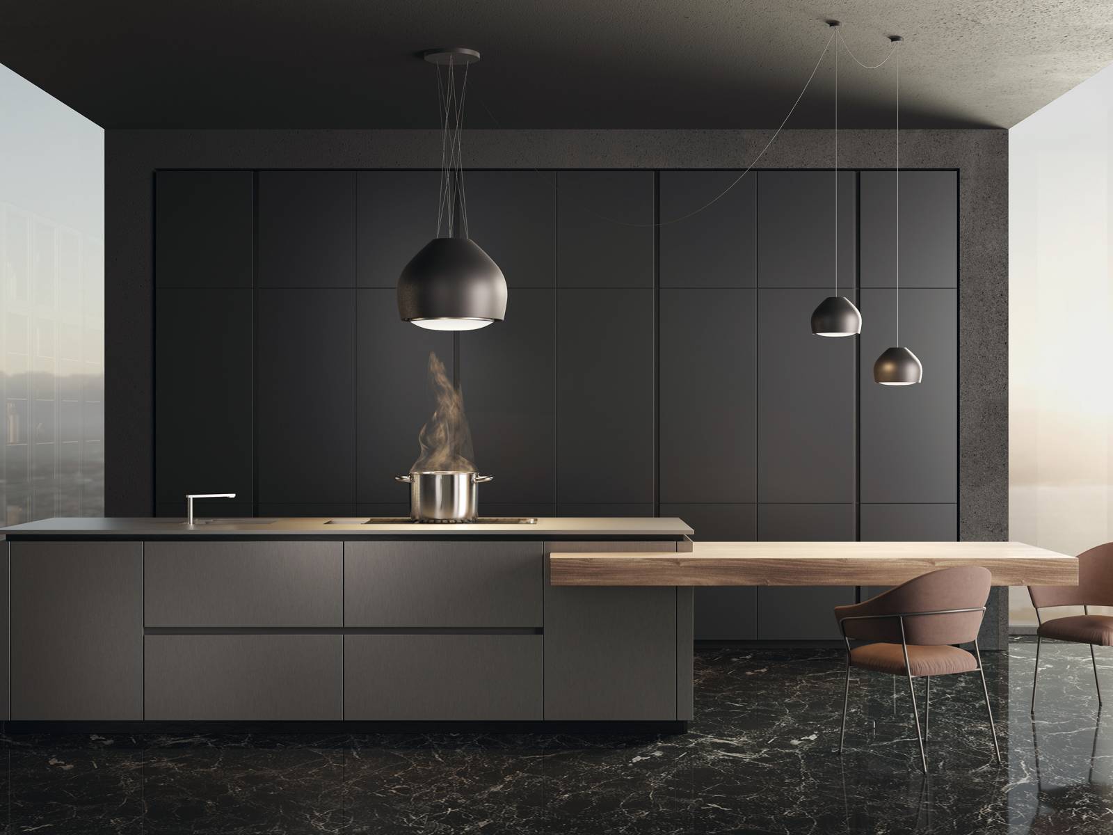 Die Abzugshaube «Sophie» ist eines der beliebtesten Modelle des Unternehmens und gefällt durch die Kombination von Funktionalität, Design und Licht. Nun gibt es «Sophie» neu auch als dekorative Hängeleuchte, die wie die Haube aus lackiertem Stahl und gehärtetem Glas besteht. Zusätzlich zu den klassischen Schwarz- und Weisstönen ist sie in den Ausführungen Zinn, Anthrazit, Antikkupfer und Antikmessing erhältlich. Falmec.