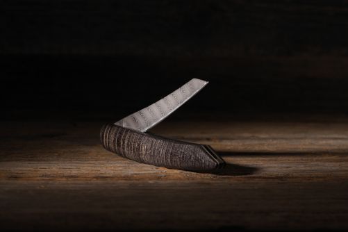 Neustes Produkt ist das Taschenmesser mit Keramiklager, wie es in der Uhrenbranche zum Einsatz kommt. Es hat 2018 die Auszeichnung Red Dot «Best of Best» erhalten.