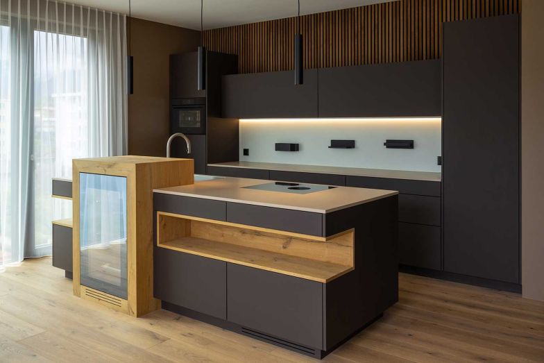 NEUBAU VENTI 4 LOSONE KASPAR FLÜTSCH VITALMÖBEL AG