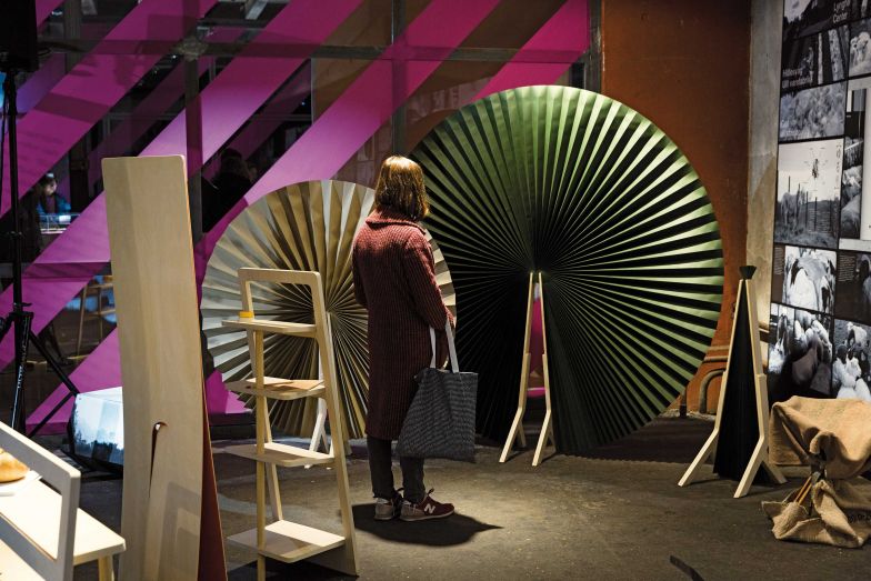 Zwischen Tradition und Moderne bewegten sich die Objekte der japanischen Studenten. Ihr Fokus lag dabei ganz auf dem traditionellen Handwerk ihres Landes. Tama Art University, Tokio.
