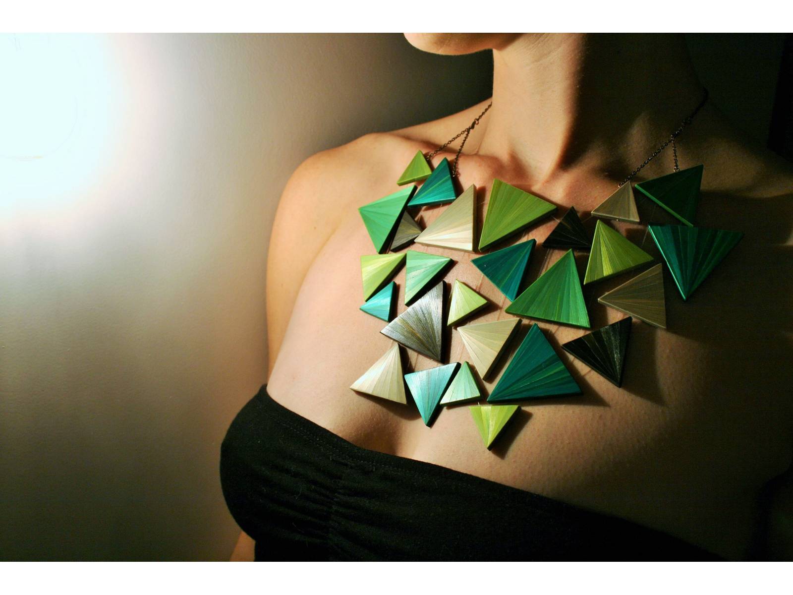 LUCIE RICHARD, marqueteuse de paille ©Lucie Richard