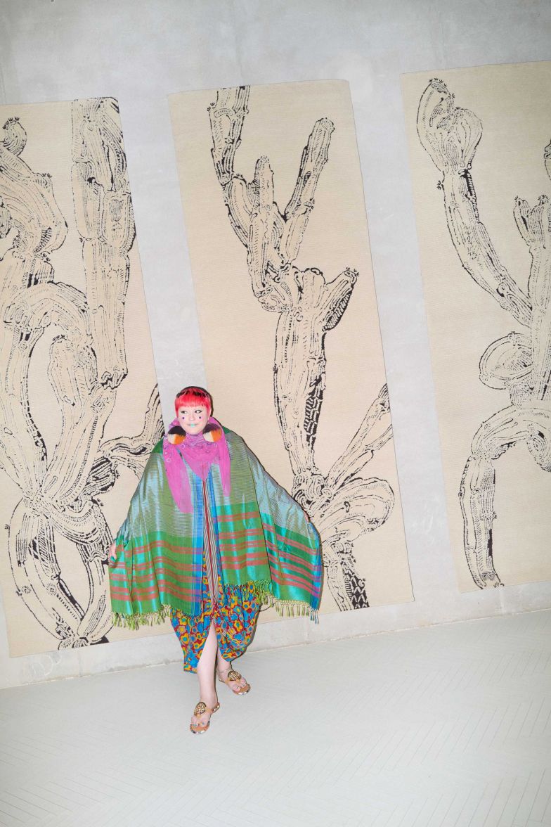 Auf dem Stand und auch im Showroom der Marke cc-Tapis auf der Piazza Santo Stefano erweiterten einige der bekanntesten kreativen Köpfe wie Bethan Laura Wood (im Bild), Patricia Urquiola, Mae Engelgeer und Duccio Maria Gambidas künstlerische Universum der Marke. Foto: Simon171. cc-tapis.com