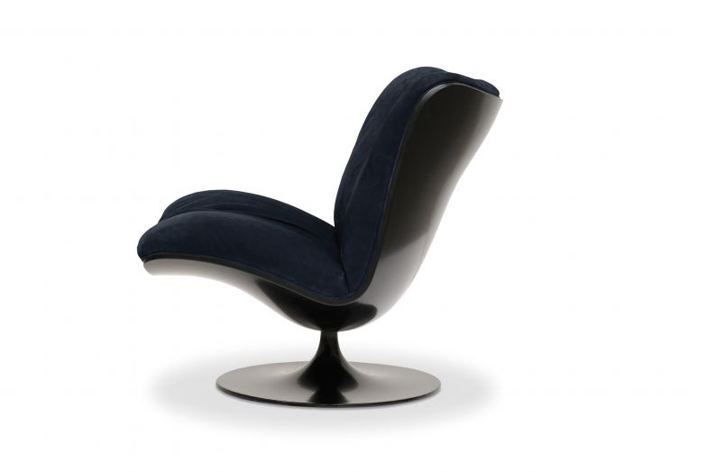 Harte Schale, weicher Kern. Der Sessel «Marilyn» von Draga Obradovic zeichnet die sinnlich-markanten Rundungen der Leinwandgöttin nach. Baxter.