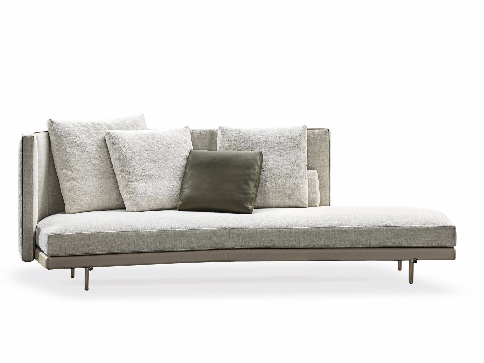 Die Entwürfe des japanischen Designstudios Nendo überzeugen durch ein reduziertes Design mit konstruktiven Details, die mit der japanischen Tradition verbunden sind. Wie beim Sofaprogramm «Torii», zu dem nebst Sofa, Einzel- und Loungesessel auch die Récamiere gehört. Verbindendes Element ist eine abgerundete Rückenlehne, die in die Armlehne fliesst. Minotti.