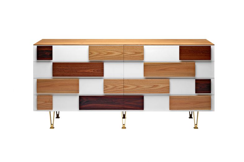 Während der Ausstellung in den exklusiven Räumen der Zingg-Lamprecht AG in Zürich wird auch die Kommode «D655.1» zu sehen sein.