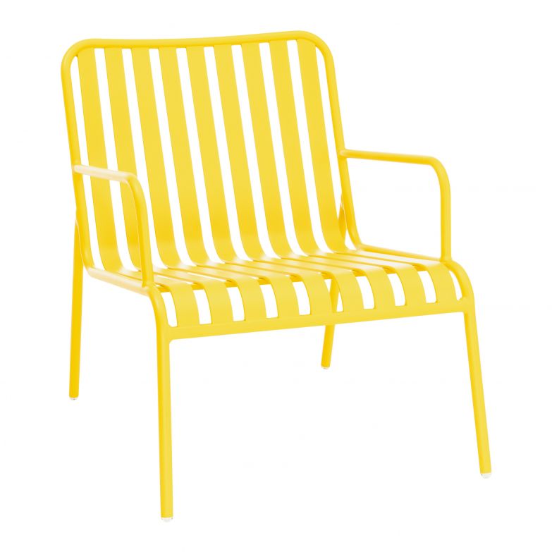 Ob Siesta unter der warmen Sonne oder Apéro im Schatten: Der leichte und handliche Aluminium-Sessel «Albi» aus der Kollektion der Eigenmarke Johann Jakob ist flexibel und für jeden Wunsch zu haben. Er ist stapelbar, wetterfest und auch als Armlehnstuhl und Liege erhältlich. Pfister.