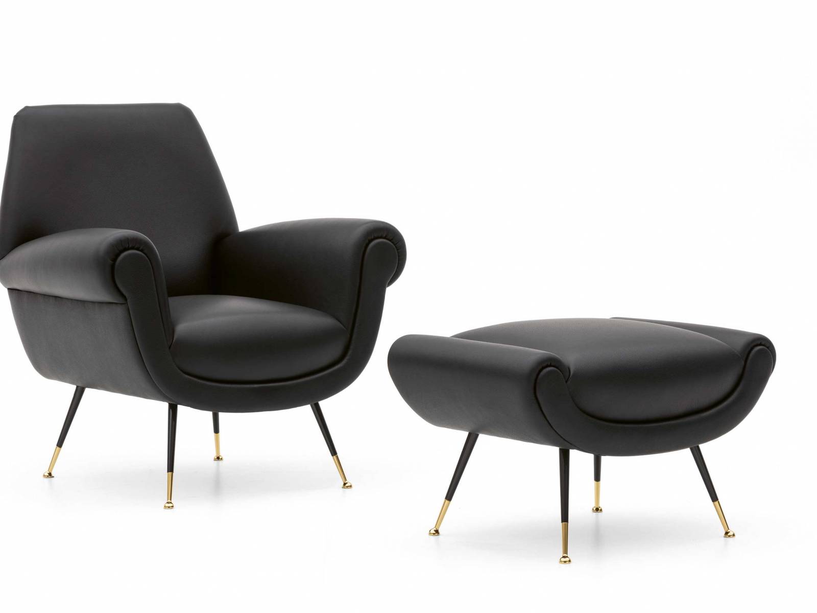 «Albert» ist ein Sitzmöbel, das sich an der Ästhetik der 1950er-Jahre orientiert. Ursprünglich von Architekt Gigi Radice für den Familiensitz der Minottis in Meda entworfen, wurde der Sessel zum 70-jährigen Firmenjubiläum 2018 neu aufgelegt. MINOTTI.