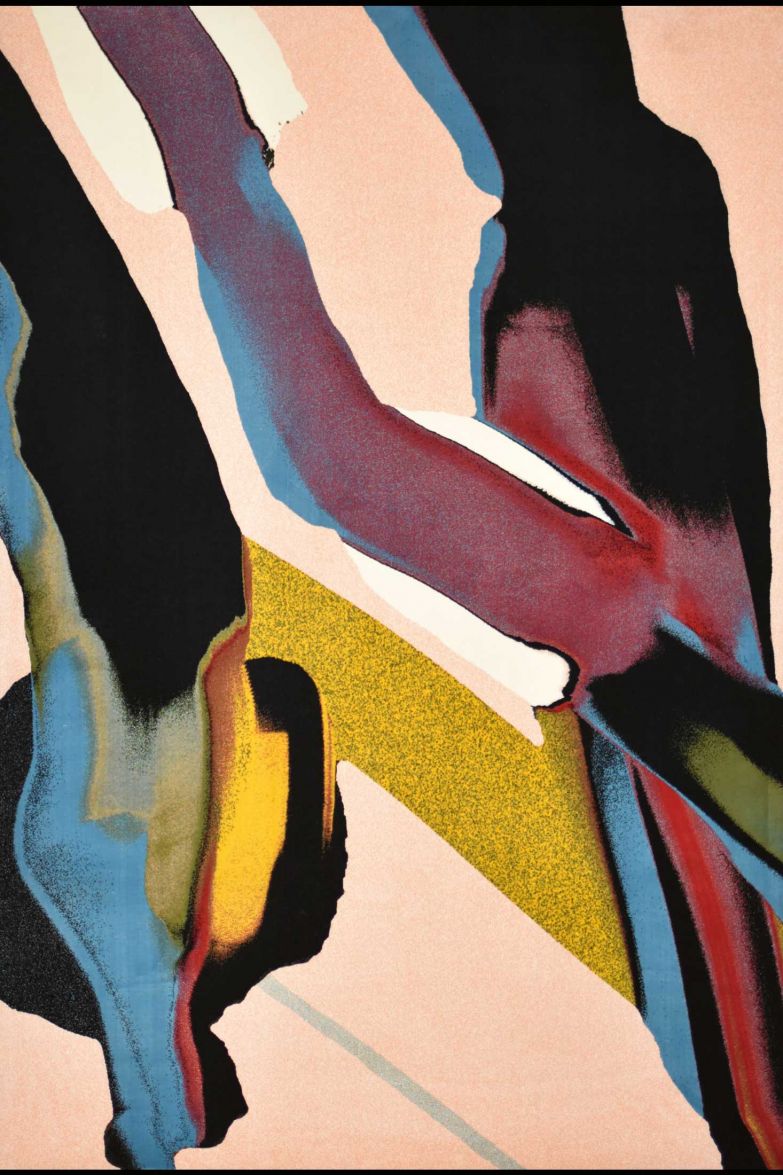 SULAWORLD.COM  Sie muss sich nicht neu erfinden, denn seit zehn Jahren ist die Züricherin Nadja Stäubli mit ihren Heimtextilien ein Begriff. Neu ist nur der Name, den sie für ihr Label im Jahr 2022 lanciert hat: «Sula» löst «Schönstaub» ab. Was bleibt, sind die aussergewöhnlichen Designs, welche in ihren Kollektionen zu finden sind. Bild: Teppich «Amigös».