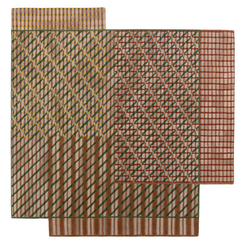 Mit «Convergence» erforscht Constance Frapolli das Aufein-andertreffen von Farben durch ein strukturiertes, geometrisches Muster. Die handgetuftete Bouclé-Textur aus 100 Prozent neuseeländischer Wolle verstärkt die visuelle Dynamik und verleiht dem Teppich ein lebendiges Relief.