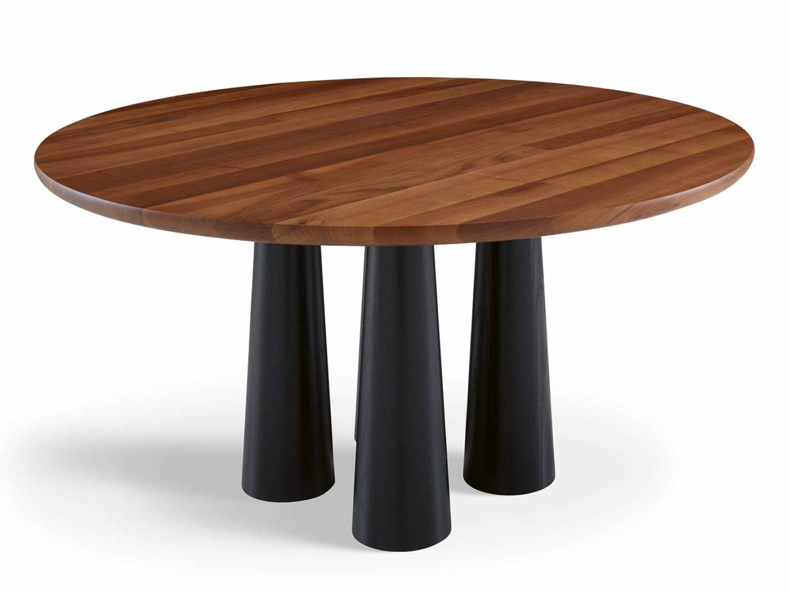 «Hashira» bedeutet Säule auf japanisch. Mehr Erklärung bedarf es kaum. Dass die vier konischen Holzbeine so angeordnet sind, dass sich die Sitzenden nicht daran stören, ist eine Selbstverständlichkeit für Designer Alain Gilles. LIGNE ROSET.