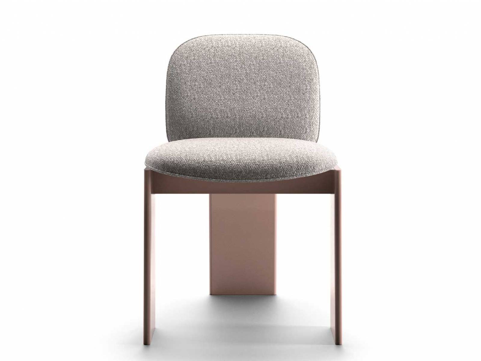 Der dreibeinige Stuhl «Saki» von Oscar und Gabriele Buratti ist das Ergebnis ihrer Auseinandersetzung mit der Vielfalt geometrischer Grund­formen. Die klassischen Beine dehnen sich aus und verwandeln sich in eine räumliche Struktur aus schlanken Flächen und sanft geschwungenen Elementen. GALLOTTI & RADICE.