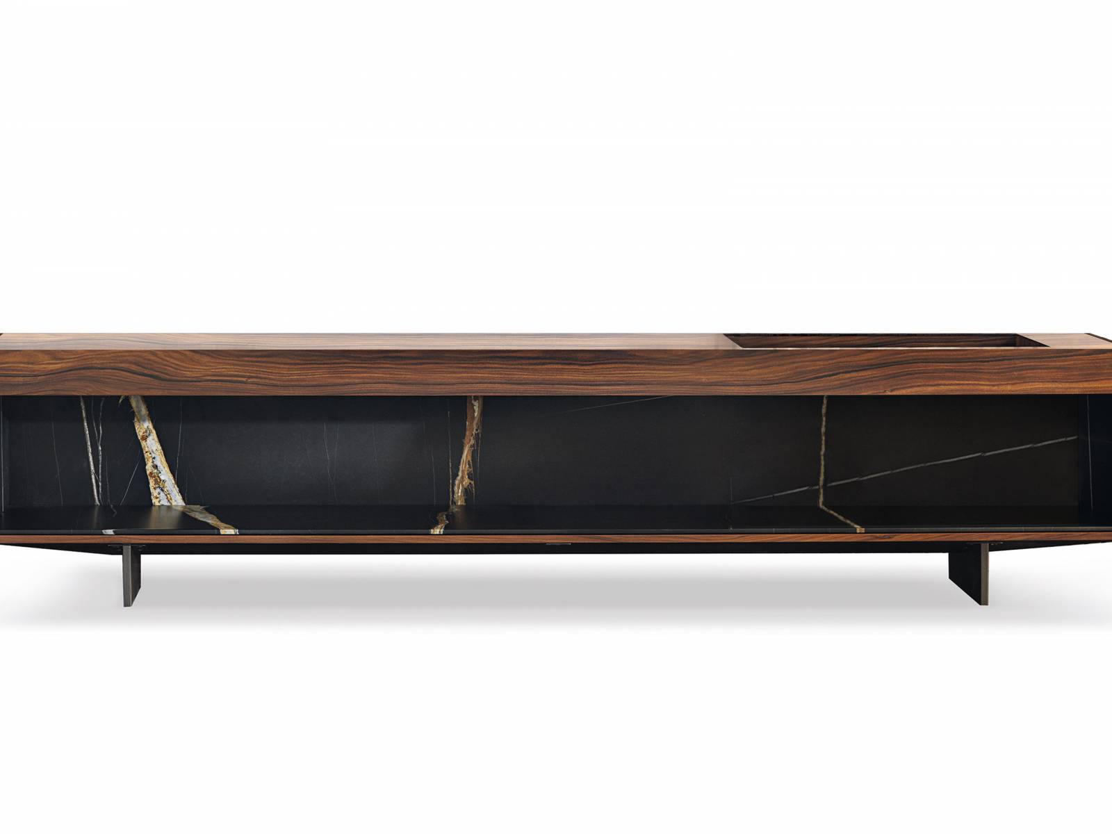 Das brasilianische Studio Mk27 lässt die Grenzen von Architektur, Innenausstattung und Design miteinander verschwimmen. In «Boteco» spiegelt sich der charakteristisch architektonische Stil durch die Kombination von geschlossenen Räumen und offenen Fächern wider. Minotti.