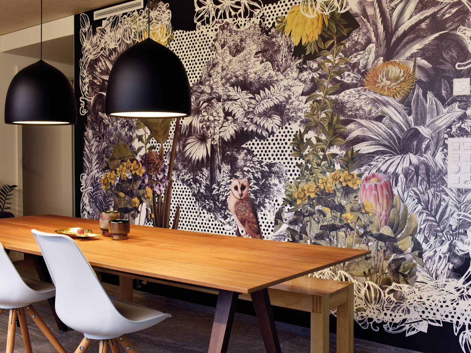 Das passende Design für jeden Raum zu finden und damit eine einzigartige Stimmung zu erzeugen, ist das Ziel des jungen Unternehmens. So entstehen individuelle Wandkonzepte, deren Farben, Formen und Sujets auf die Bedürfnisse und Wünsche der Kunden zugeschnitten sind. Moodesign.