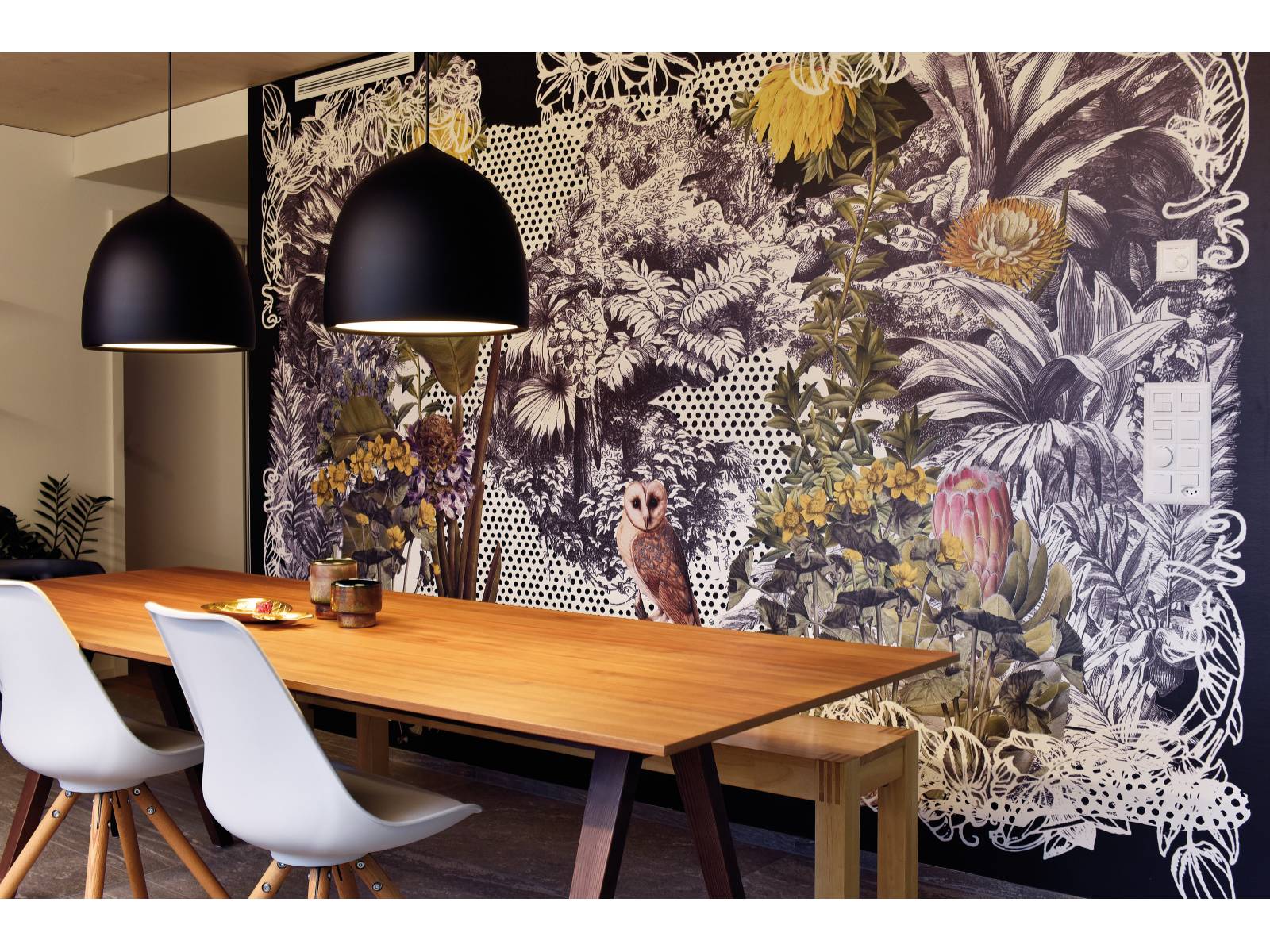 Das passende Design für jeden Raum zu finden und damit eine einzigartige Stimmung zu erzeugen, ist das Ziel des jungen Unternehmens. So entstehen individuelle Wandkonzepte, deren Farben, Formen und Sujets auf die Bedürfnisse und Wünsche der Kunden zugeschnitten sind. Moodesign.